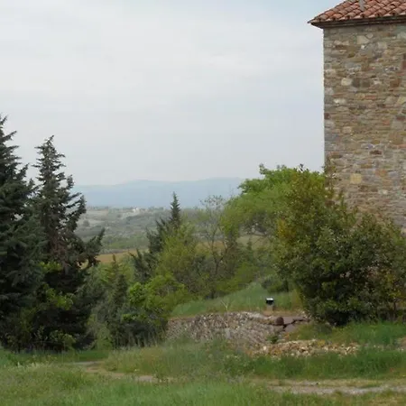 Sleeps 6 *