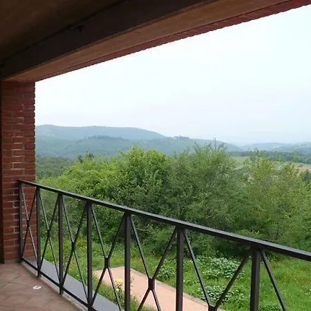 Sleeps 6 * Montegabbione