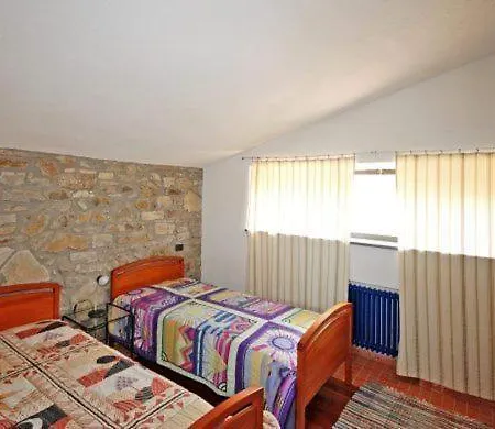 Sleeps 6 Montegabbione
